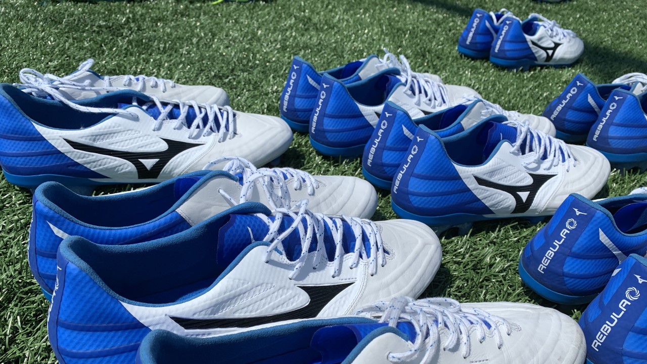 Thumbnail img 1575%e3%83%ac%e3%83%93%e3%83%a5%e3%83%a9%e8%a1%a8%e7%b4%99