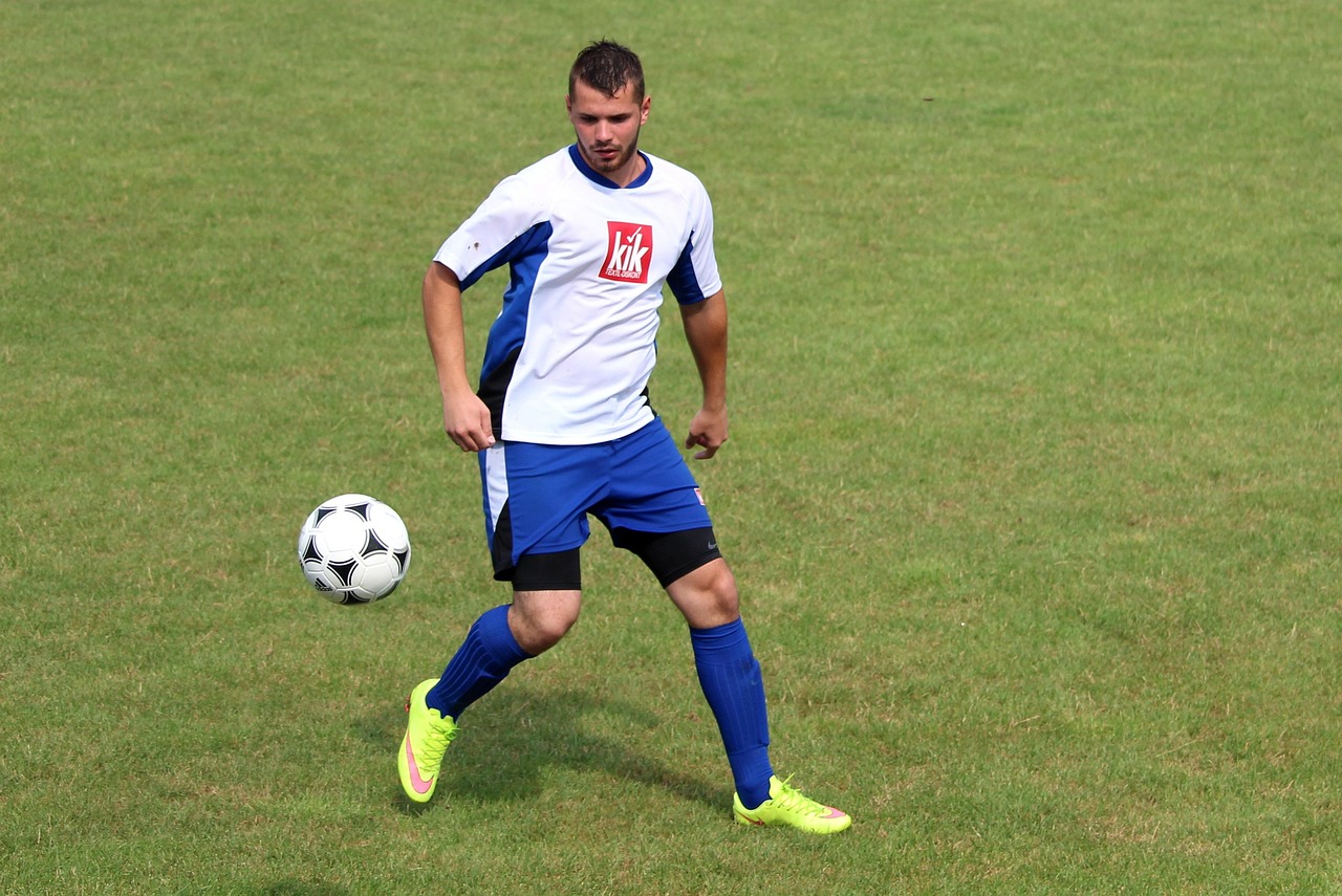 Football 3701831 1280