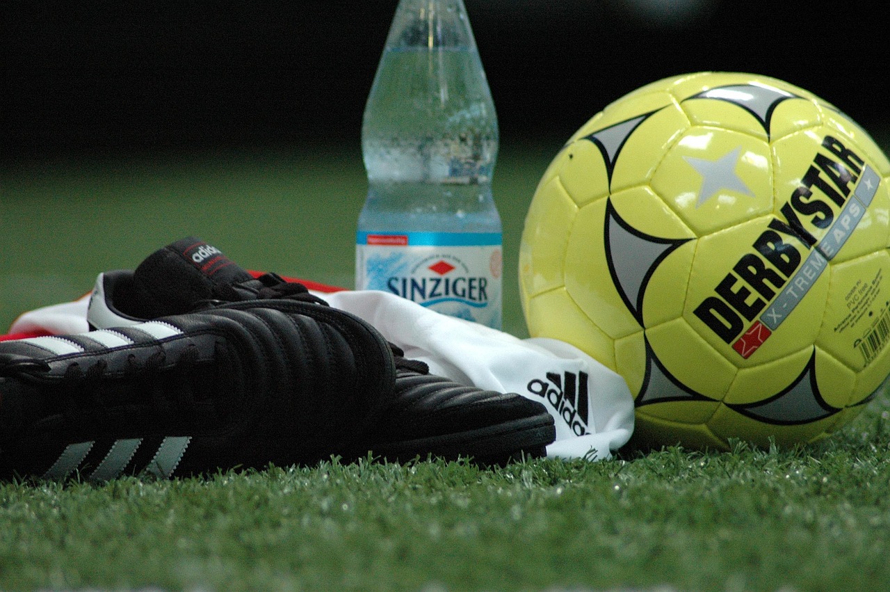 Football 4605744 1280