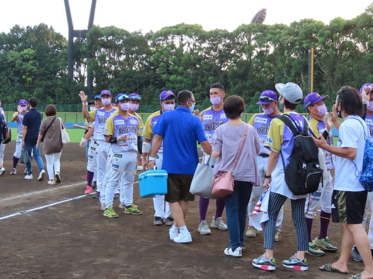 Thumb line album 221108 5