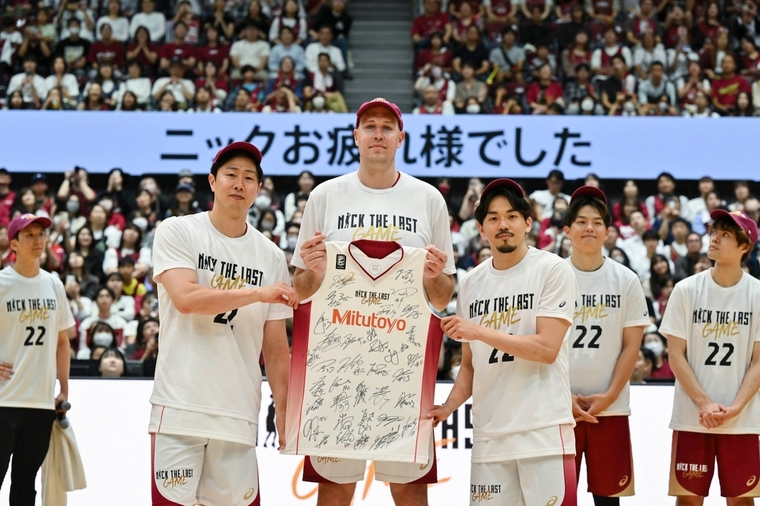 Thumb 2024530 nick the last game 32 e381aee382b3e38394e383bc