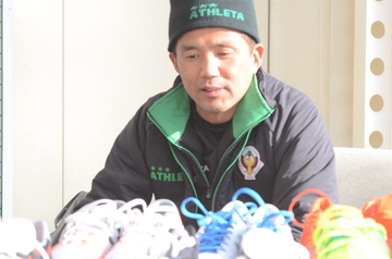 Thumb                    071