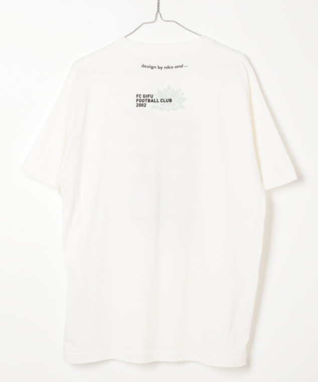 Thumb efbca6efbca3e5b290e9989c  back