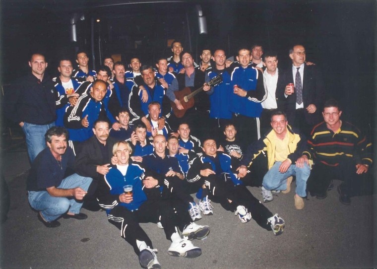 Thumb e69dbee58e9fe38195e382935e8a9b1 