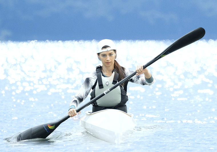 Thumb sub1 flight on the water